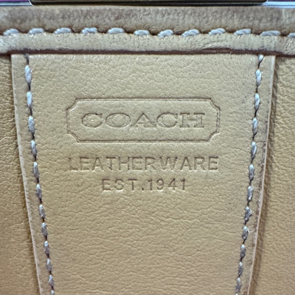Vintage Coach Leather Bifold Wallet in Tan - Picture 2 of 16